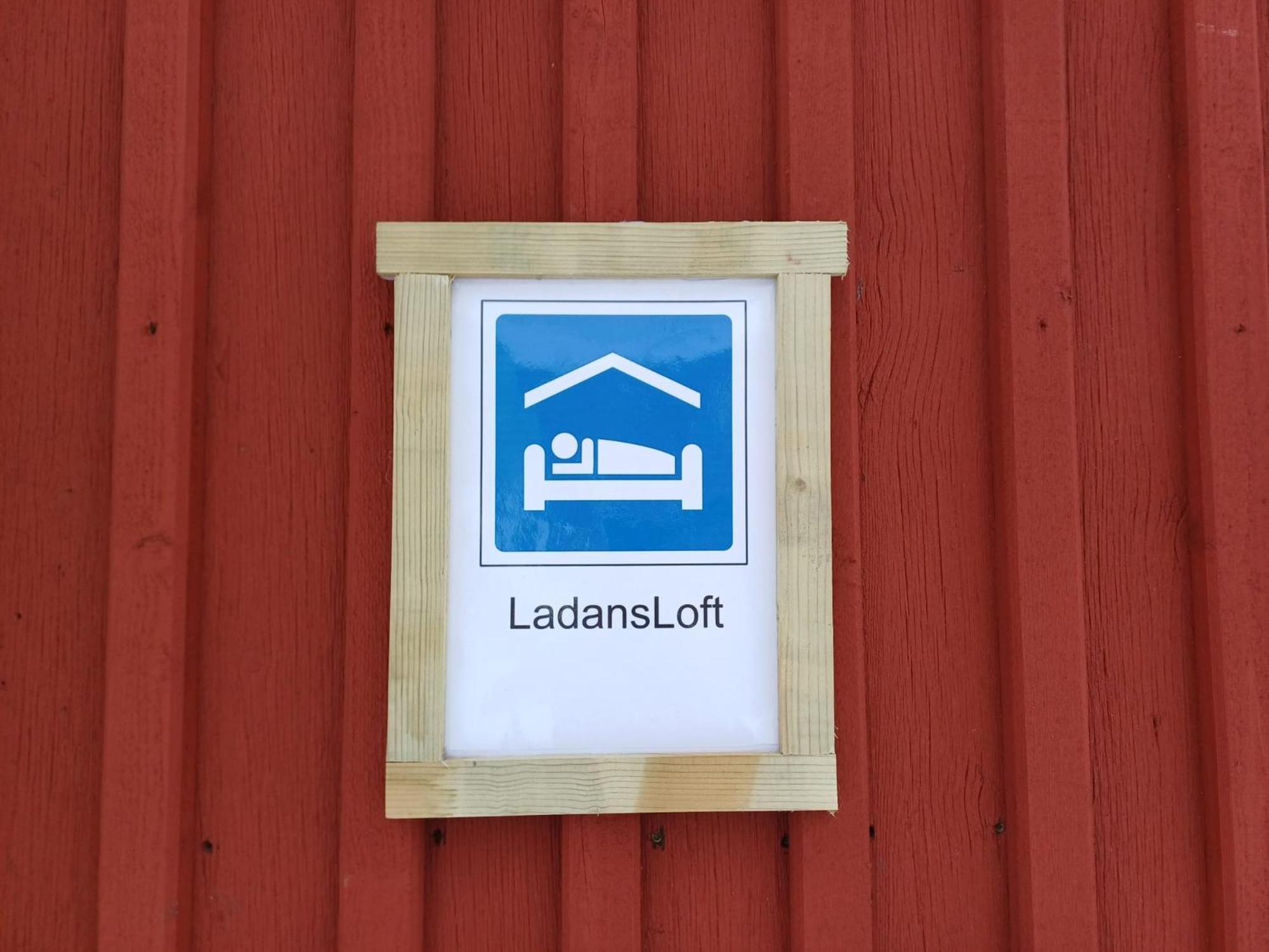 Ladansloft Leilighet Stöllet Eksteriør bilde