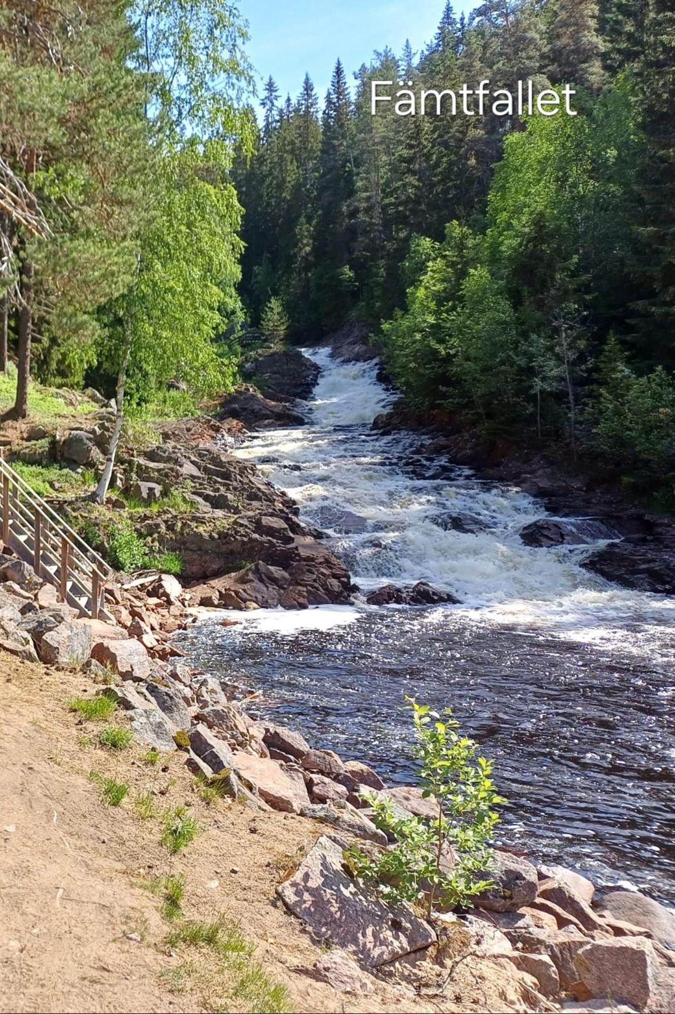 Ladansloft Leilighet Stöllet Eksteriør bilde